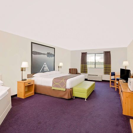 Super 8 By Wyndham St. James Exterior foto